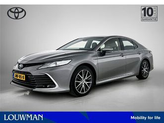 toyota camry 2.5 hybrid executive | btw voertuig | stoel en stuur verwarming| achteruitrijcamera |