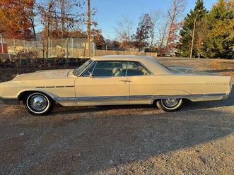 beautiful 1965 buick electra 225. rust free runs great