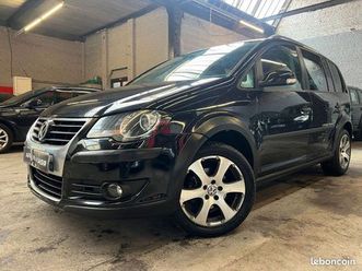 volkswagen cross touran 2.0 tdi 140 cv boite automatique dsg / serie limitée / 7 places / toit ouvrant / régulateur / carplay / radar / français / distribution 