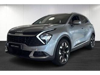 plug-in hybrid action