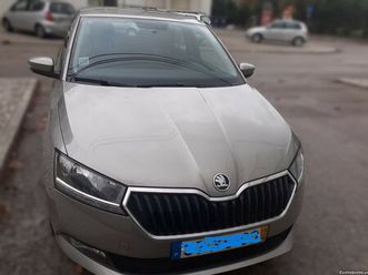 skoda fabia 1.0 mpi nj5 maio/19