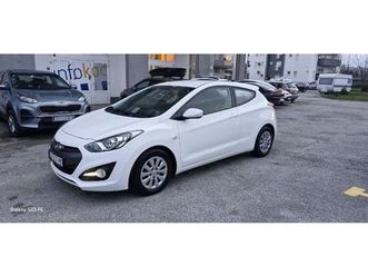 hyundai i30 1,6 crdi ** odličan** 2015.g, 2015 god.