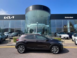 k3 5dr *showroom condition* bluetooth, multi-function steering wheel, rear parking sensors, wireless smartphone control, electric mirrors, six speed t