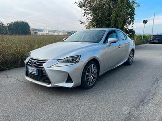 lexus is 300h executive perfetta