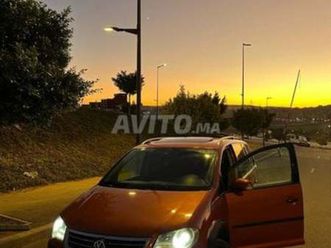 volkswagen touran cross