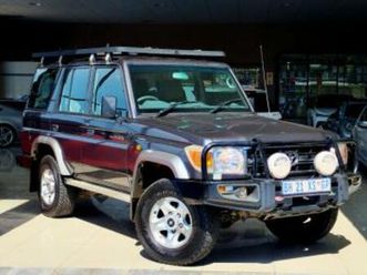 land cruiser 76 4.2d station wagon 60th edition