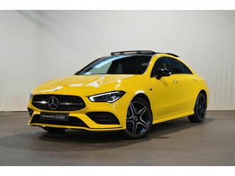 mercedes cla 250 e amg line | panoramisch dak | smartphone integratie | night pack |