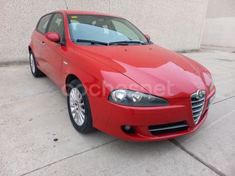 alfa romeo 147 1.6 ts distinctive