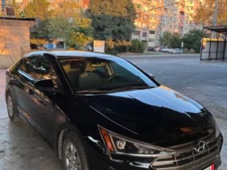 hyundai elantra se ≫ 2020 • 13 900 eur • id