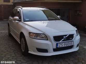 volvo v50 1.6d drive r-design kinetic