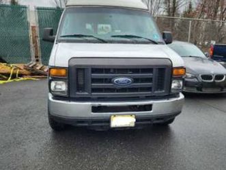 2011 ford econoline xl extended van 3d