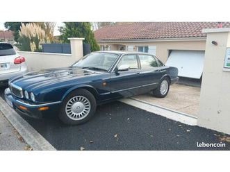 jaguar xj8