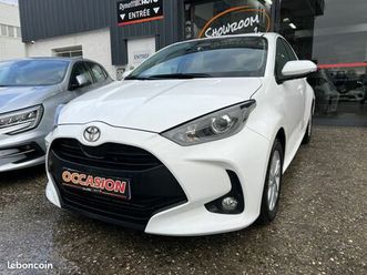 toyota yaris 116h dynamic business + programme beyond zero academy 5p mc24