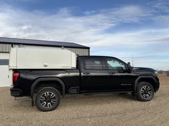 2022 gmc 3500 crew cab duramax w/ spacekap