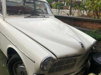 p1300, 1800cc, blanche int rouge