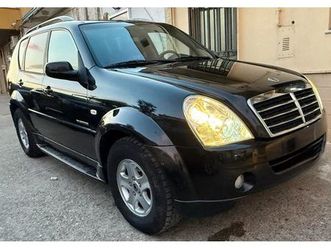 ssangyong rexton ii 2.7 5 posti autocarro