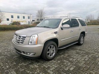 cadillac escalade 6.2 v8 lpg 4x4 ahk sh suv offroad