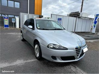 alfa romeo 147 1.6i berline faible kms