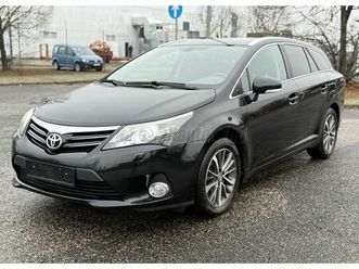 toyota avensis wagon 1.8 sol megkímélt állapot/ digit klíma/ ülésfűtés/ tolató kamera/ teljes szervízkönyv