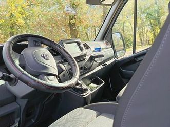 nissan nv 400
