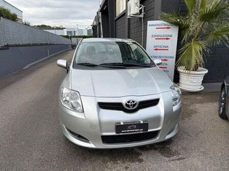 toyota auris 1.4 d-4d 5 porte sol