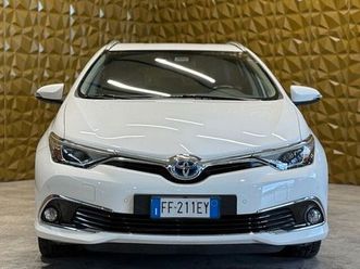 toyota auris touring sports 1.8 hybrid lounge