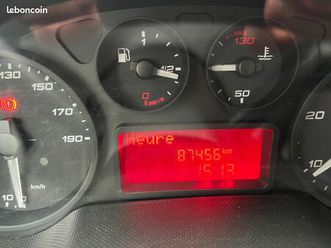 iveco 35-160 caisse 20m3 hayon