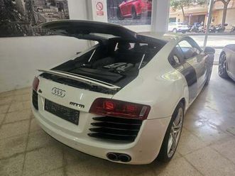 r8 4.2 fsi quattro r tronic