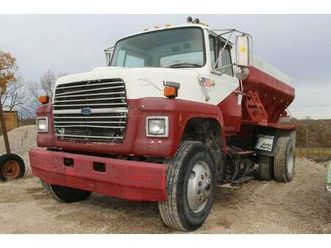 1990 ford l8000 diesel cab & chassis