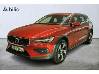 volvo v60 cross country d4 awd d4 awd advanced edt parkeringskamera navigation 2020 röd