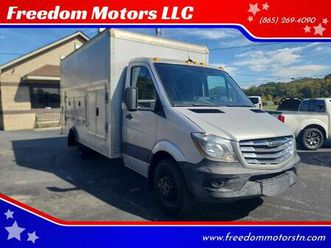 2015 sprinter freightliner 3500 box truck