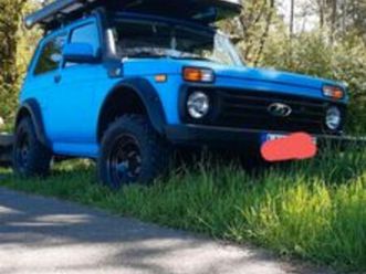 lada niva 2022 raptorlack 4x4 offroad camp...