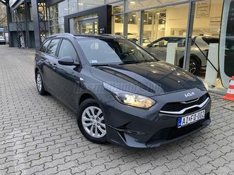 kia cee'd ceed sw 1.5 t-gdi silver my25-ös modell. magyar. szervizkönyv. navi. kamera