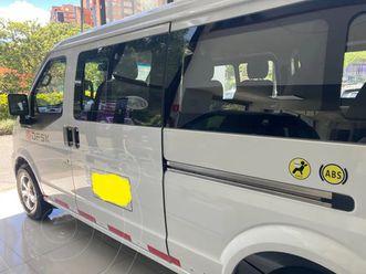 1.3l 9pas servicio público