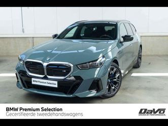 bmw i5 m60 xdrive - m sport - bowers&