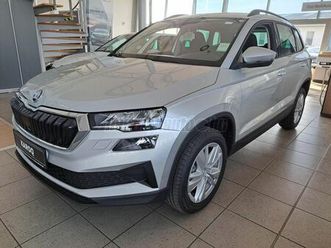 skoda karoq 1.5 tsi act joy dsg eezüstszürke metál előrendelt autó + vonóhorog