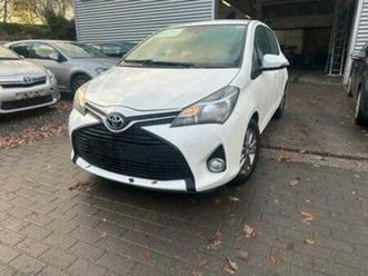 ② toyota yaris essence — toyota — 2ememain