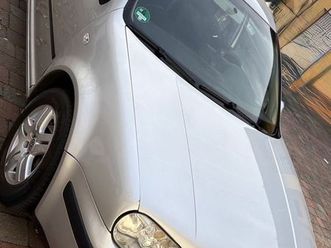 vw golf 1,6 (102 ps) top zustand – aber ölwanne beschädigt