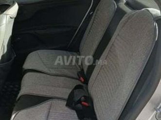 peugeot 301 essence manuelle 2014 à rabat