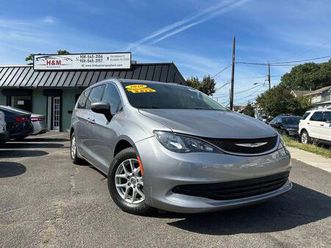 used 2020 chrysler voyager lxi