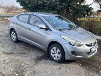 hyundai elantra 2012