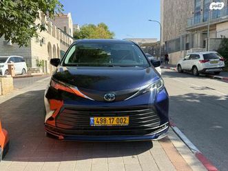 4x2 le היברידי אוט׳ מיניוואן / mpv 8 מק 4 דל 2.5 (245 כ״ס)