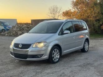 vw touran 1.9 automaat ≫ 2009 • 8 199 лв. • id