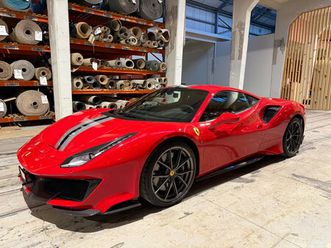 488 pista 3.9 v8