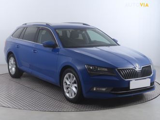skoda superb ambition 2.0 tdi automat, tempomat, vyhř. sedaček za 12 000 €