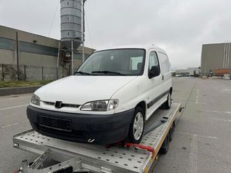 peugeot partner 1.9d komplet ili za dijelove