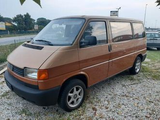 volkswagen t4 1.9 td 8 - posti caravelle