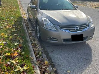 selling 2011 nissan altima – fully loaded & safety certified