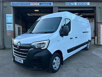 2023 renault master advance lm35 blue dci lwb medium roof air con 43,800 miles