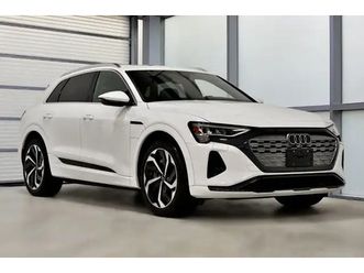2024 audi q8 e-tron premium / b&o / massage / carplay / 1.99% /